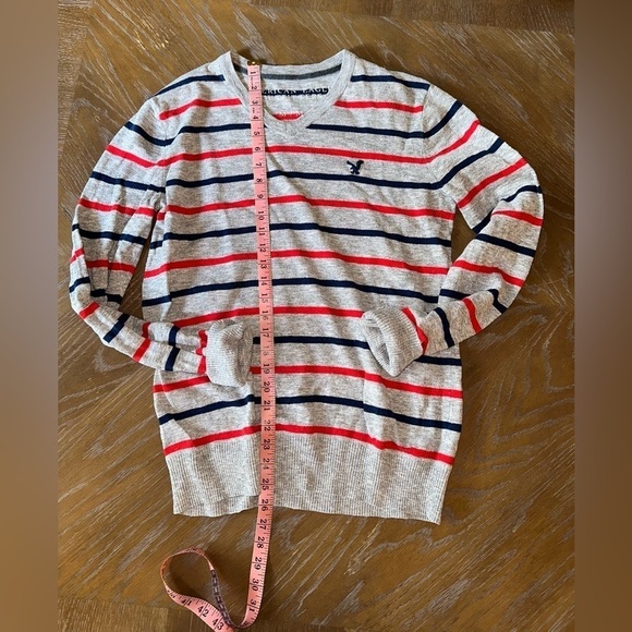 American Eagle Cotton V-Neck Sweater - Grey with Red & Blue Stripes - Size M - Picture 6 of 12